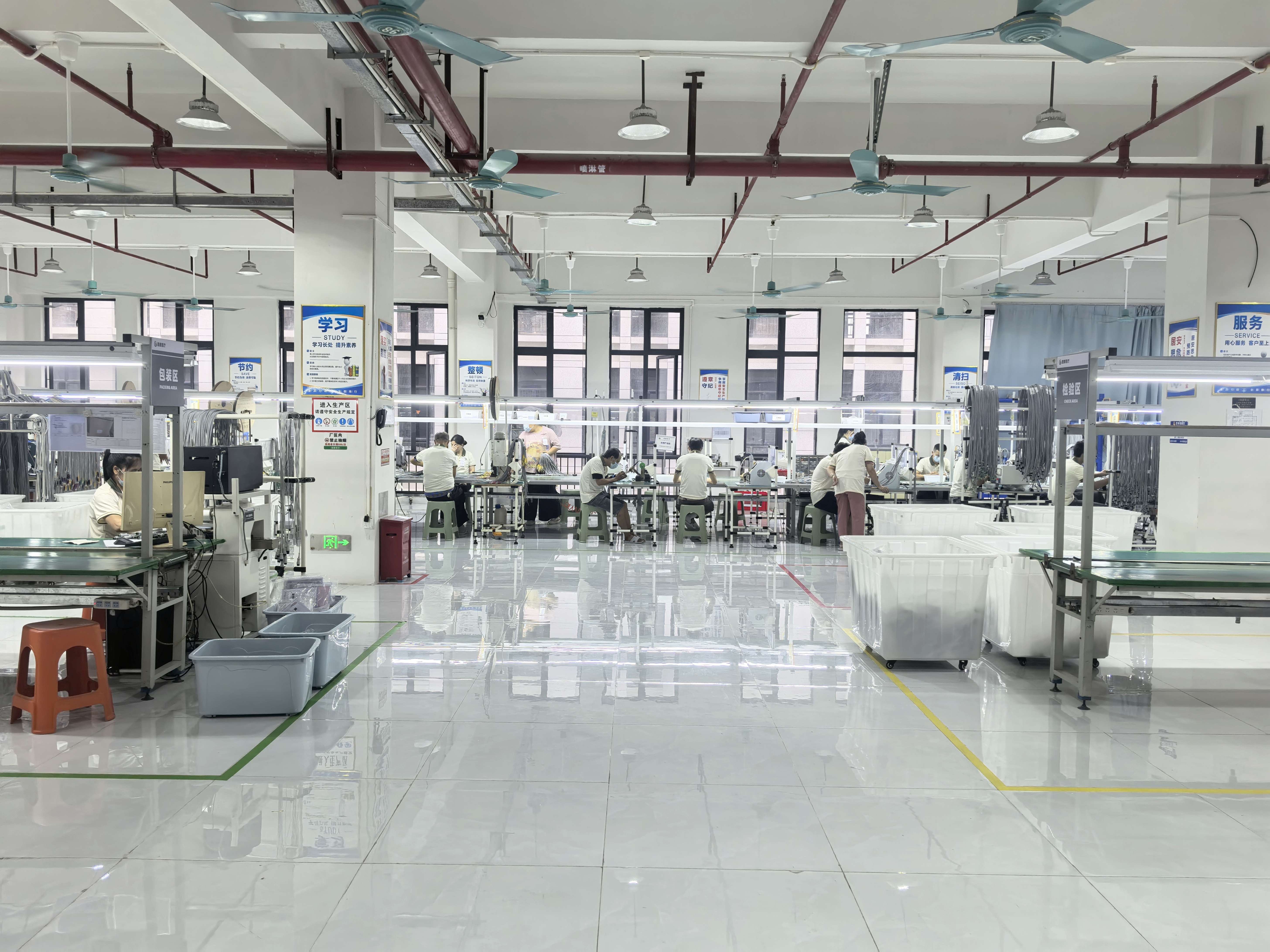 XINKANG MEDICAL INSTRUMENT CO.,LTD. factory production line