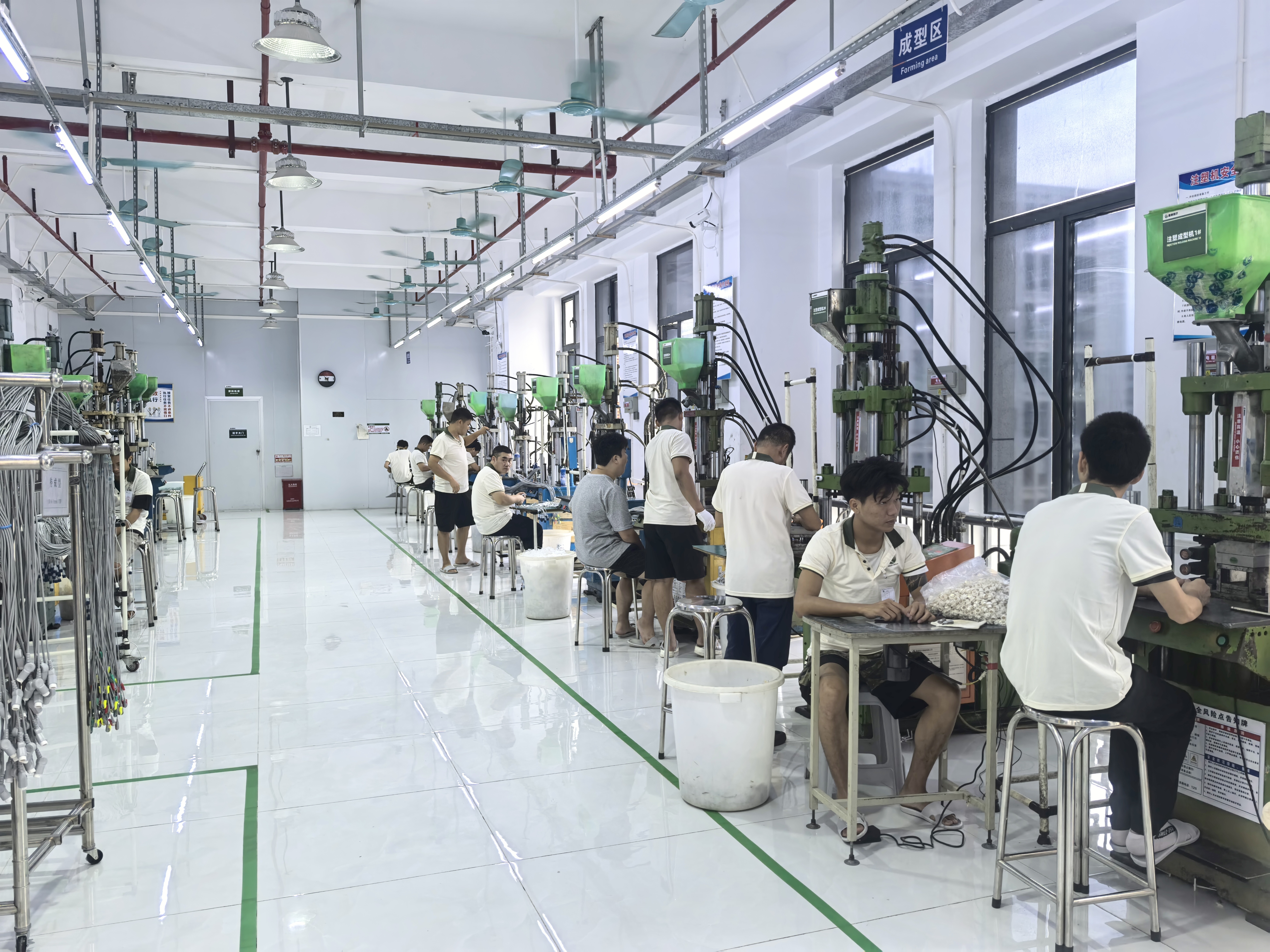 XINKANG MEDICAL INSTRUMENT CO.,LTD. factory production line